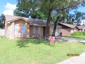 Building Photo - 12307 Currin Forest Dr