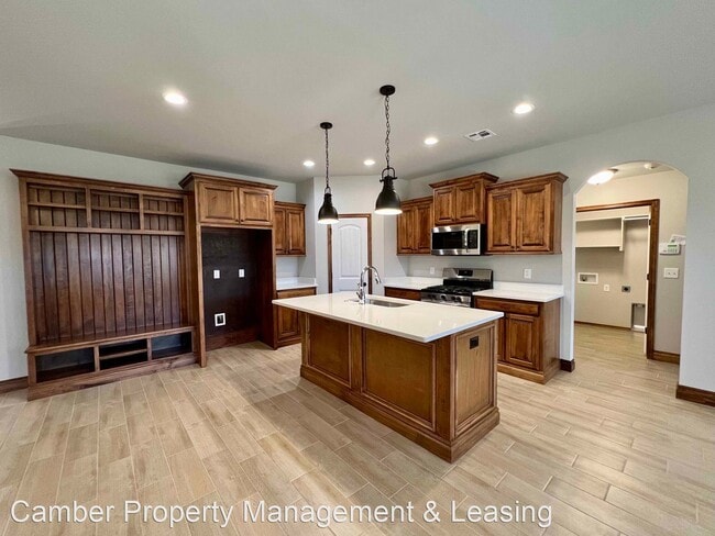Building Photo - 4 br, 2 bath House - 508 NW 176th Street