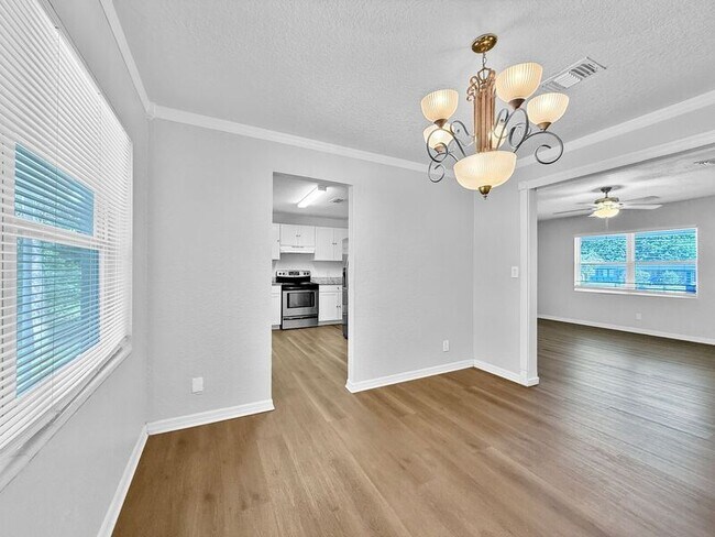 Building Photo - 7004 Dahlgren Ct
