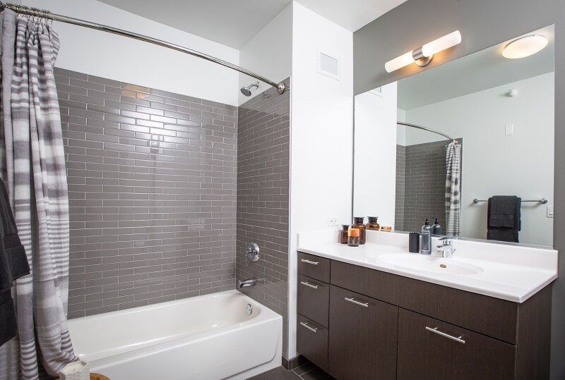 Foto del edificio - 639 N Wells St
