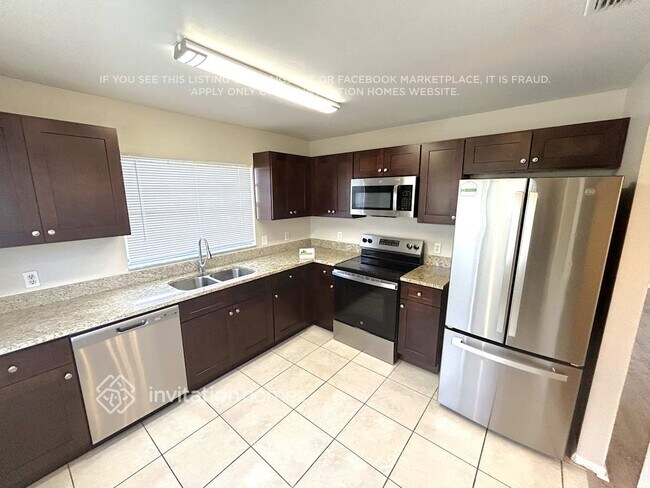 Foto del edificio - 6076 Morningdale Ave