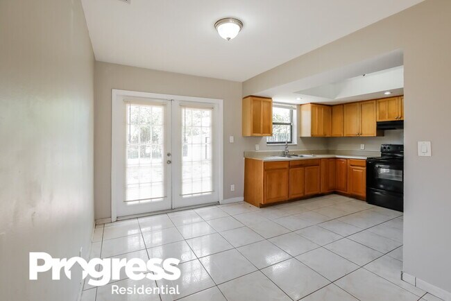 Foto del edificio - 770 NE 50th Ct