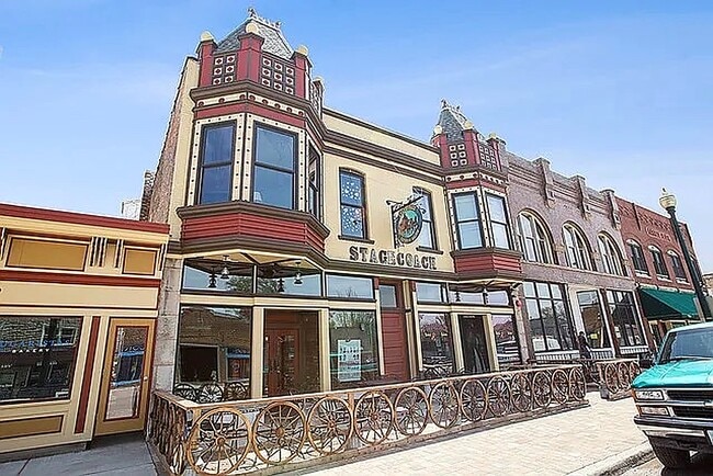 Building Photo - 1026 S State St