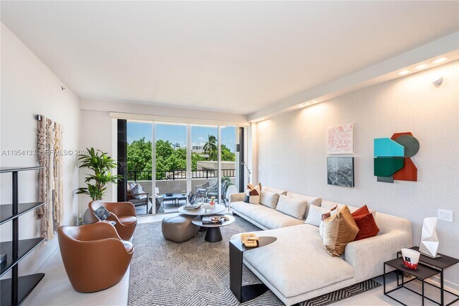 Building Photo - 251 Crandon Blvd