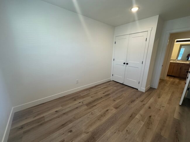 Foto del edificio - 27 N Gateway Dr