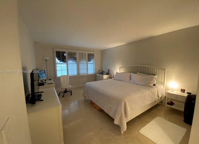 Foto del edificio - 155 Ocean Ln Dr