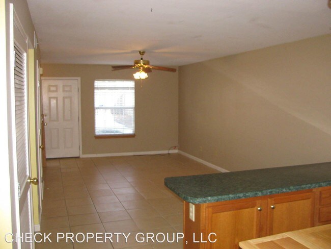 Building Photo - 4508 Meadowlark Manor Ln
