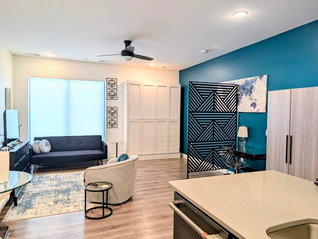 Photo - 300 S Clinton St Apartment