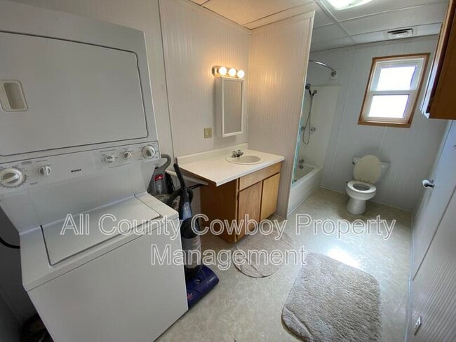 Building Photo - 2765 Hwy 130