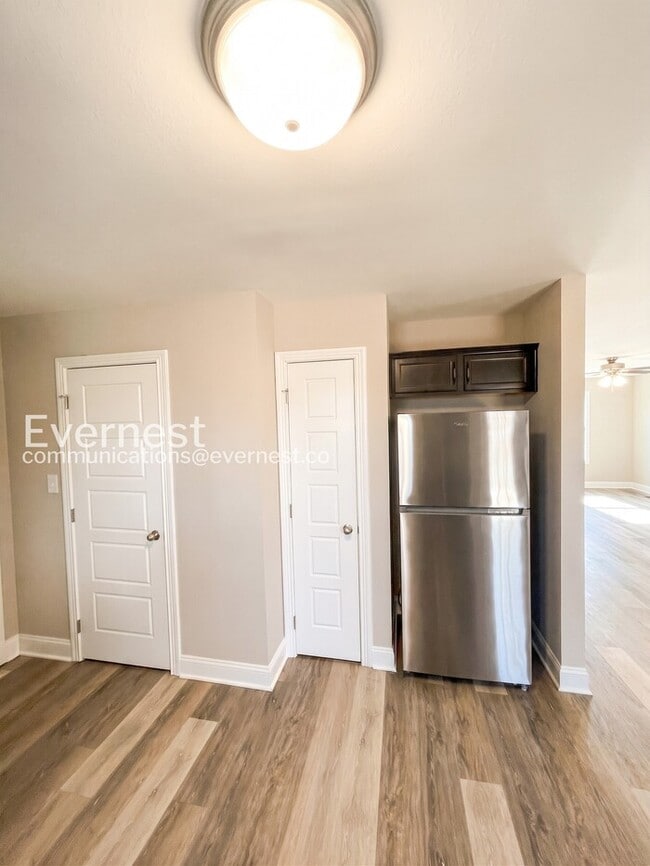 Foto del edificio - 1276 Cardinal Creek Dr