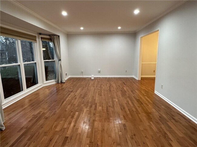 Foto del edificio - 3664 High Green Dr