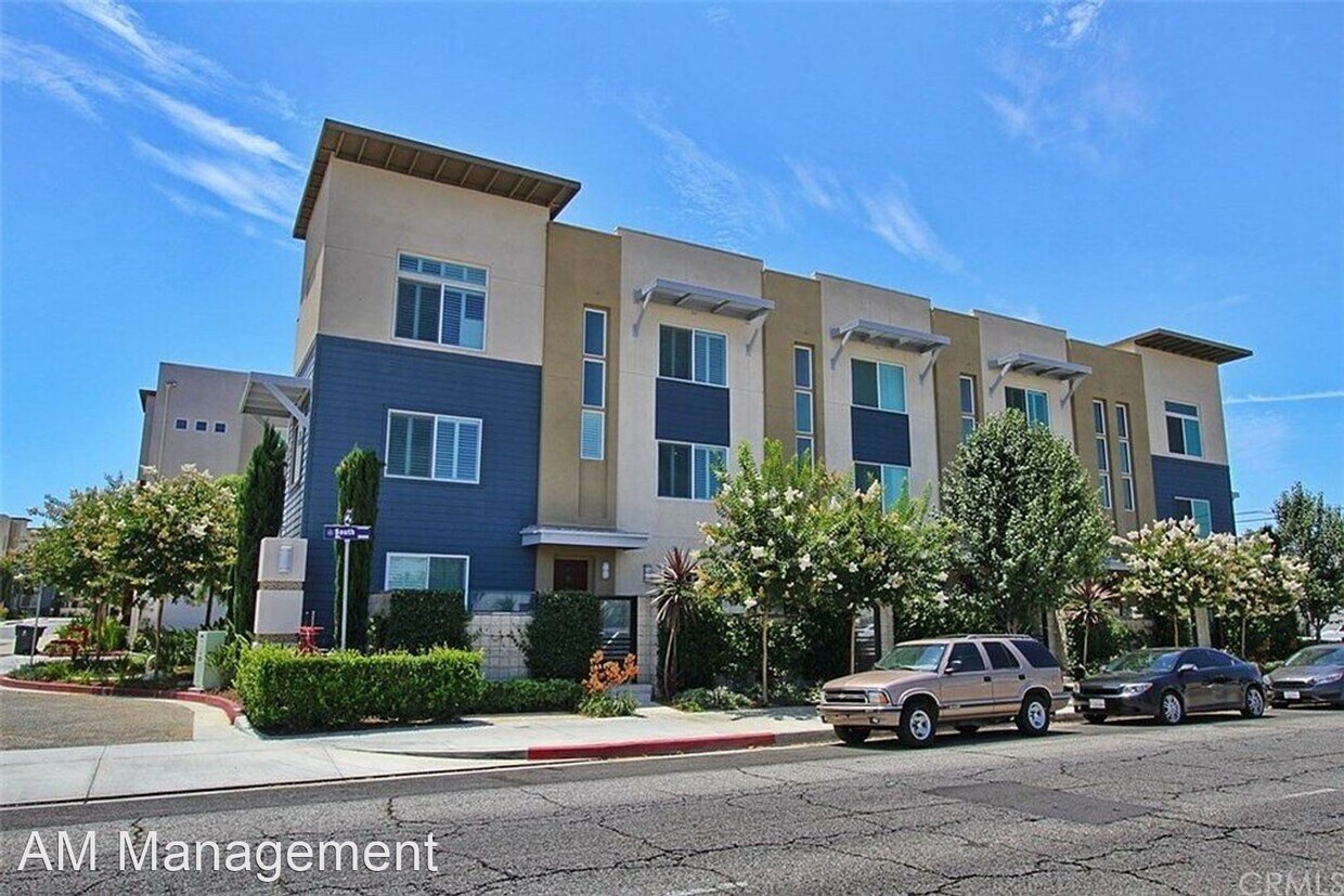 Foto principal - 2 br, 4 bath House - 5793 Acacia Lane