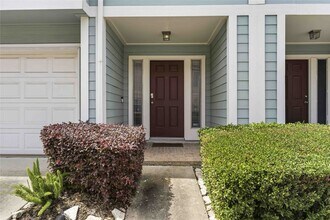 Building Photo - 7014 Woodridge Row Dr