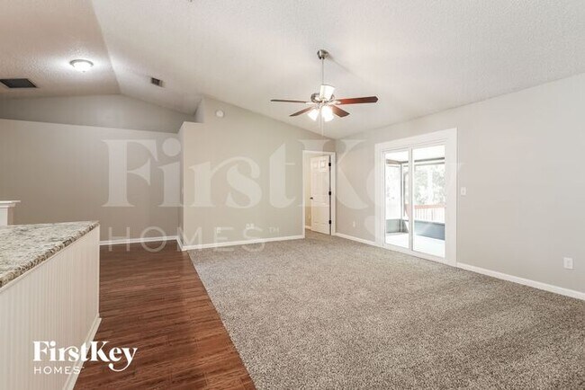 Foto del edificio - 1598 Twin Oak Dr W