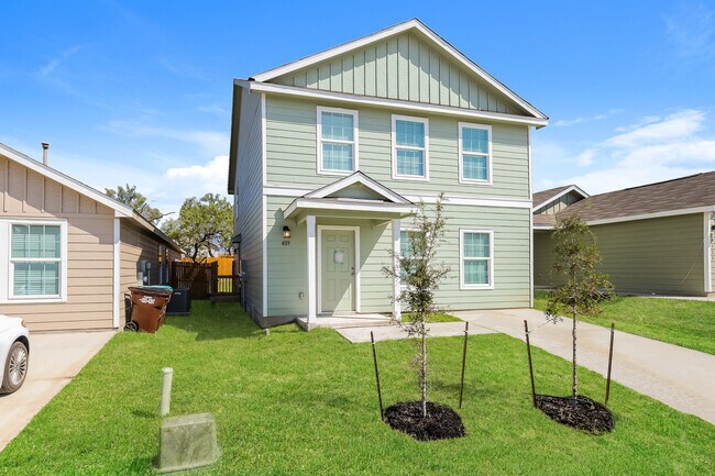 Building Photo - 4119 Southton Tarn, San Antonio, TX