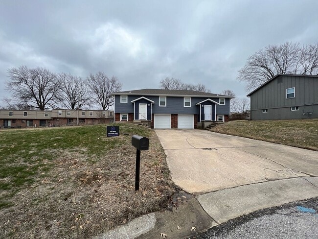 Building Photo - Updated 3-Bedroom Home with Garage in a Cul-de-Sac