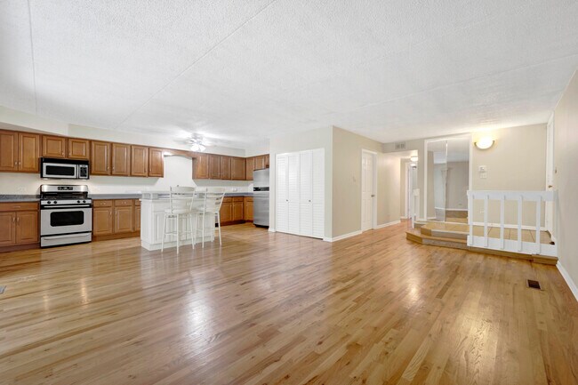 Foto del edificio - 15502 Orlan Brook Dr