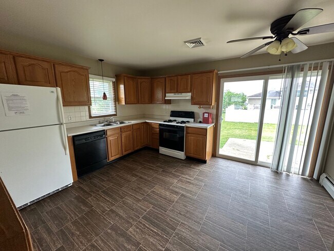 Building Photo - 814 Shannon Ln