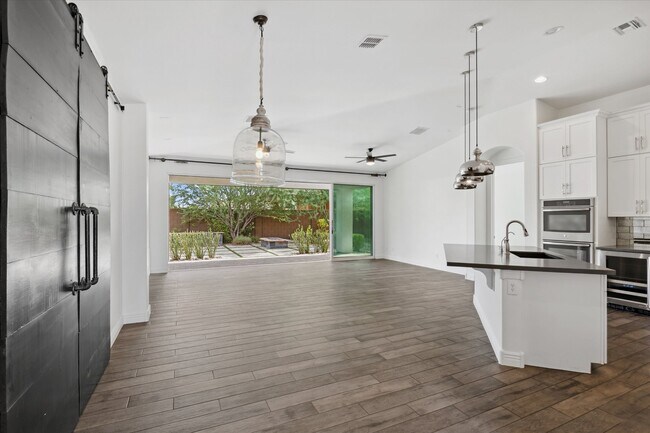 Foto del edificio - 4713 S Aileron Ln