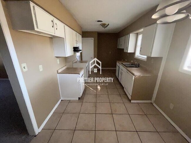 Building Photo - 4105 Northbridge - $300 OFF FIRST MONTH'S ...