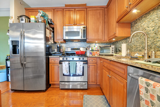 Foto del edificio - 1451 Belmont St NW