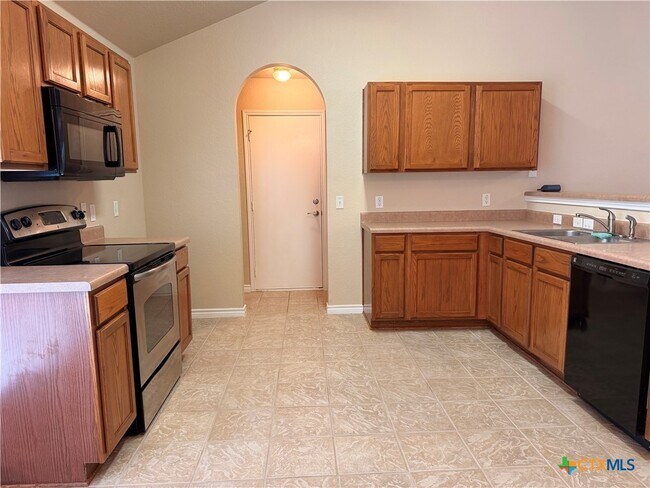 Foto del edificio - 1229 Hilltop Dr