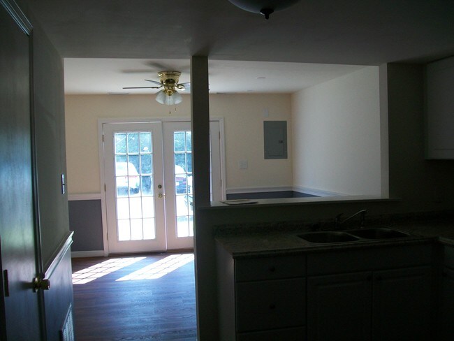 Building Photo - 3505 Bolling Rd