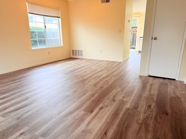 Photo - 2 bedroom 1.5 bath 2 story townhome