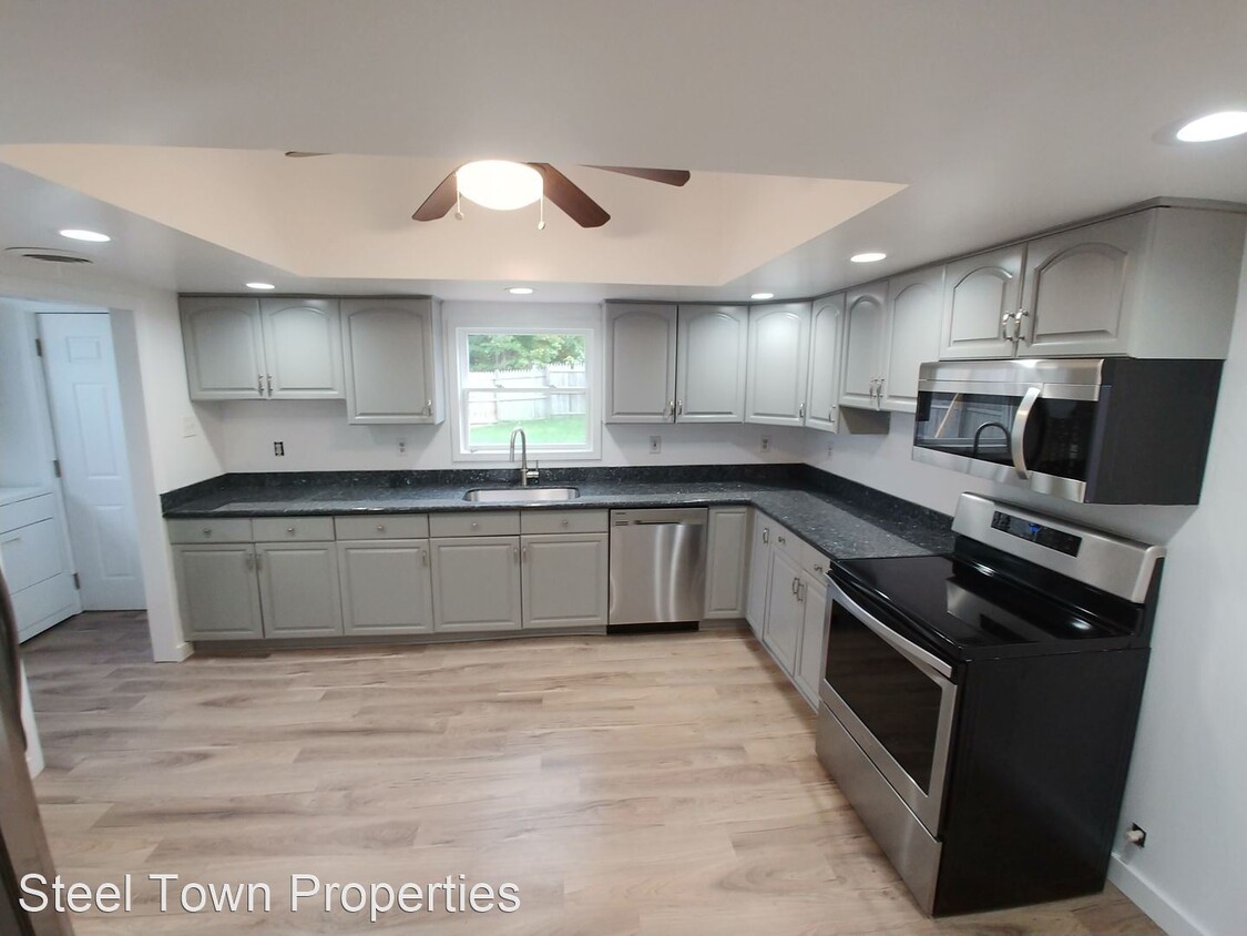 Primary Photo - 3 br, 1.5 bath House - 405 Beltzhoover Ave