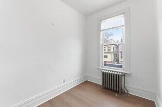 Building Photo - 44 Booraem Ave