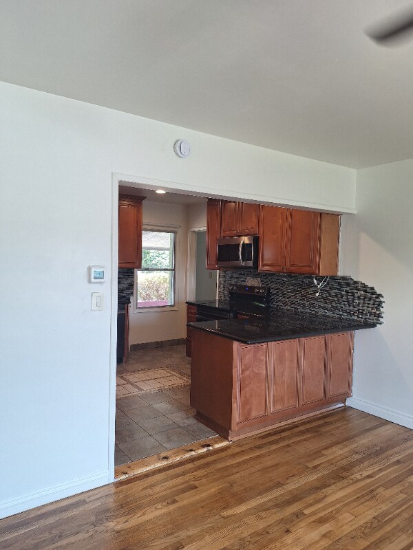 Foto del edificio - 5532 Pepperwood Ave