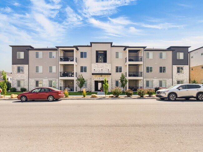 Building Photo - 1386 N 3830 W