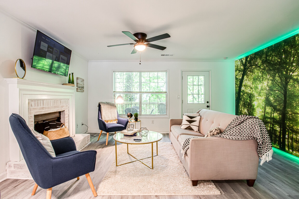 Foto principal - 5198 Laurel Bridge Dr SE
