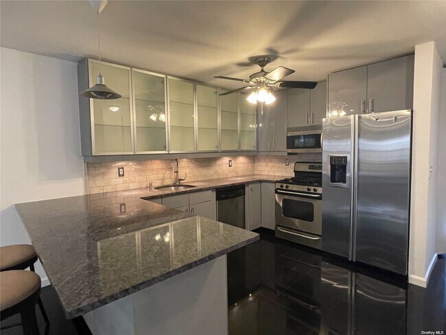 Foto del edificio - 208-8 Estates Dr