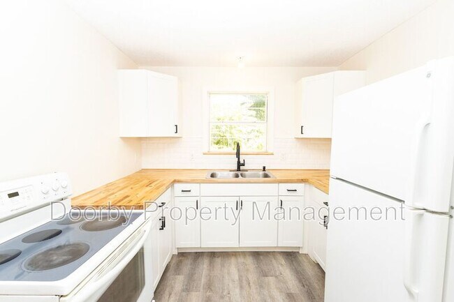 Foto del edificio - 4709 Colonial Dr