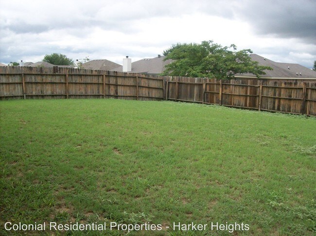 Building Photo - 3916 Oak Valley Dr