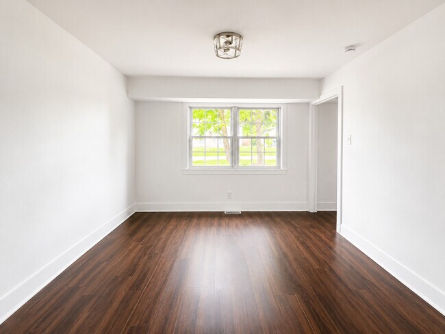 Foto del edificio - 254 Thornhurst Rd