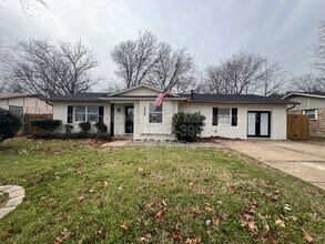 Building Photo - 5929 Gayle Dr