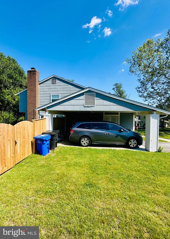 Foto del edificio - 2901 Needlewood Ln