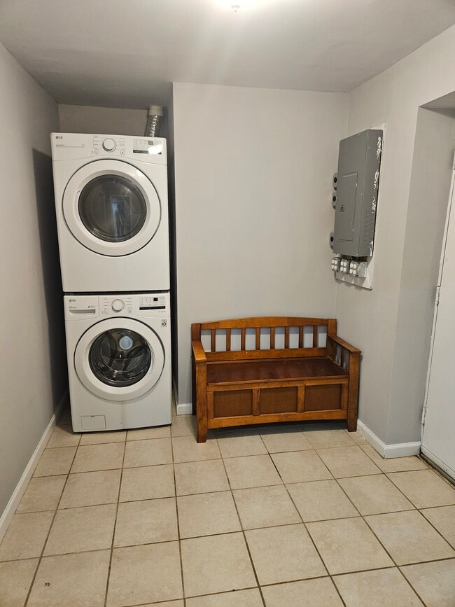 In-Unit Washer and Dryer - 7508 Tarpley Dr