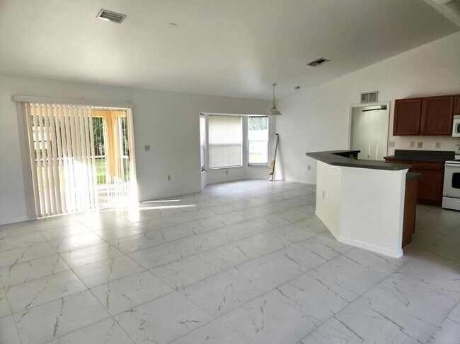 Foto del edificio - 14980 Coopers Hawk Way