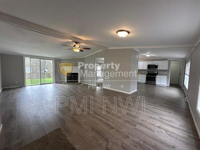 Foto del edificio - 1312 Redwing Rd