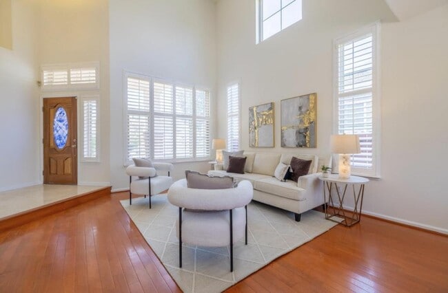 Building Photo - 2441 Johns Way