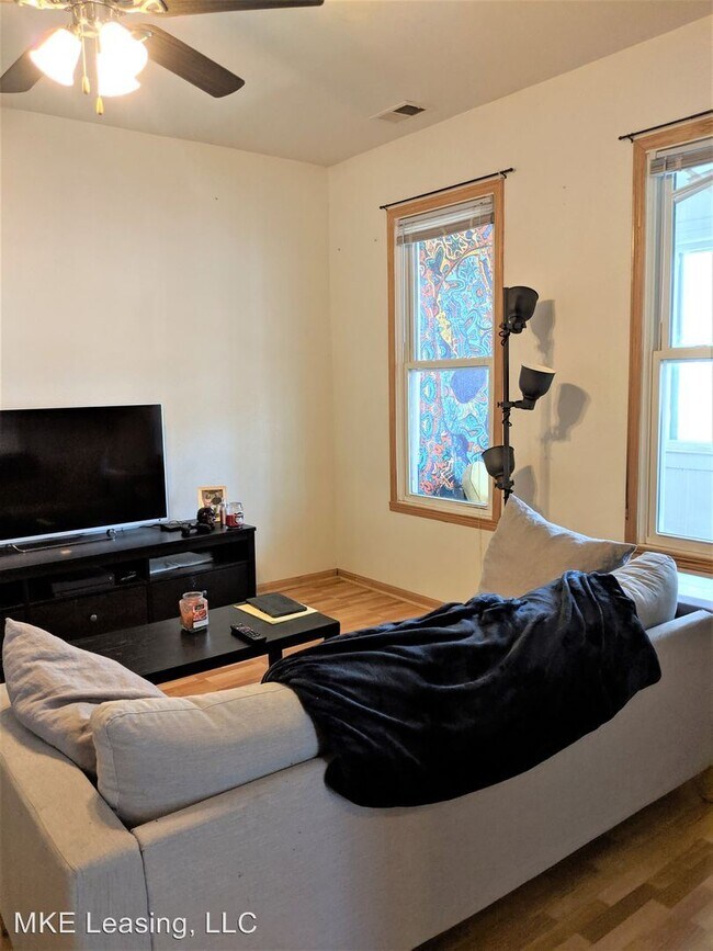 Foto del edificio - 3633 E Squire Ave