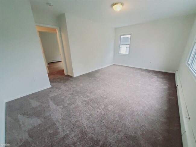 Building Photo - 2 br, 1 bath Condo - 29 Ely Pl