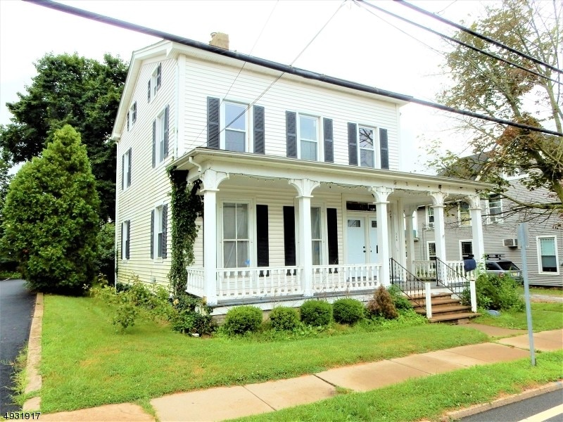 118 High St Unit 1, Hackettstown, NJ 07840 Room for Rent in