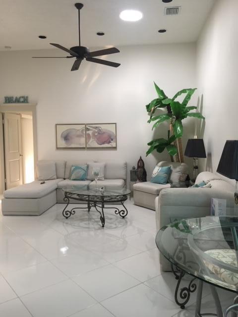 Foto del edificio - 2325 NW 12th St
