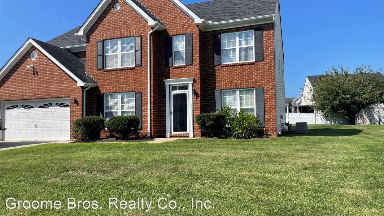 Primary Photo - 5 br, 3.5 bath House - 1617 Tree Ridge Rd