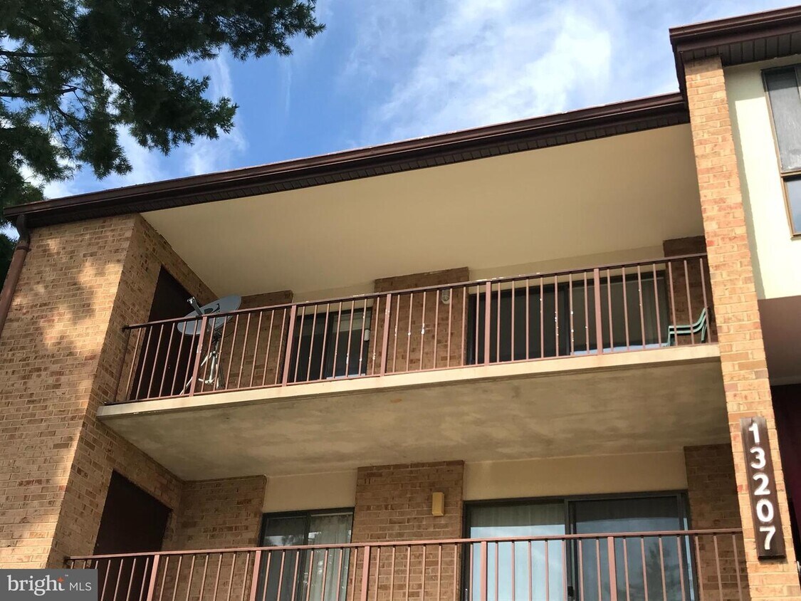 13207 Dairymaid Dr Unit 53 AKA 301, Germantown, MD 20874 Condo for