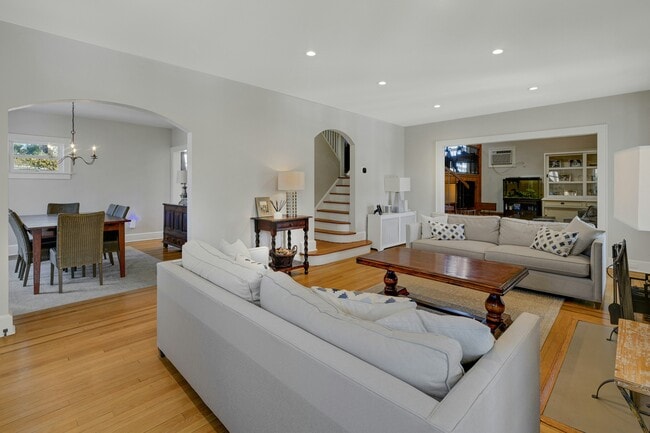 Building Photo - 142 N Passaic Ave